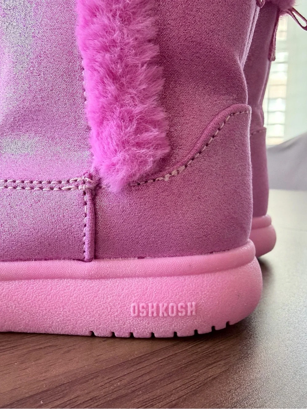 OshKosh B'gosh Pink Faux-Fur Kids Boots Toddler size 6